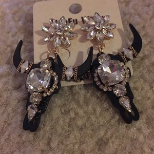 3 PAIRS OF STATEMENT EARRINGS